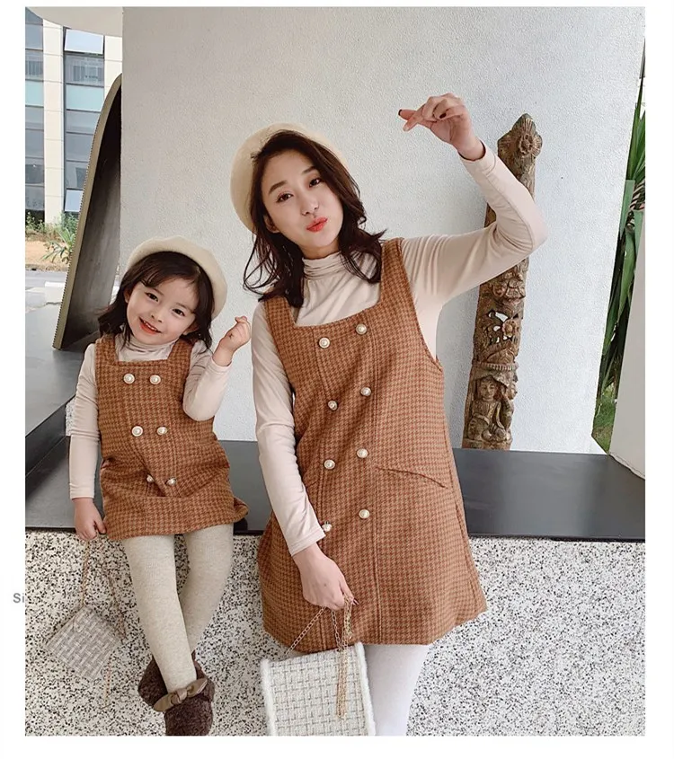 

Новое зимнее шерстяное платье-жилет в клетку без рукавов в Корейском стиле для девочек и женщин Одежда для родителей и детей