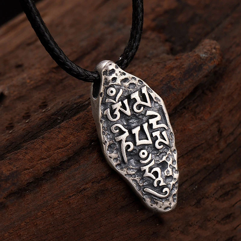 

New Six-character Mantra Pendant Men's Retro Vajra Necklace Female Clavicle Couple Pendant Jewelry Accessories