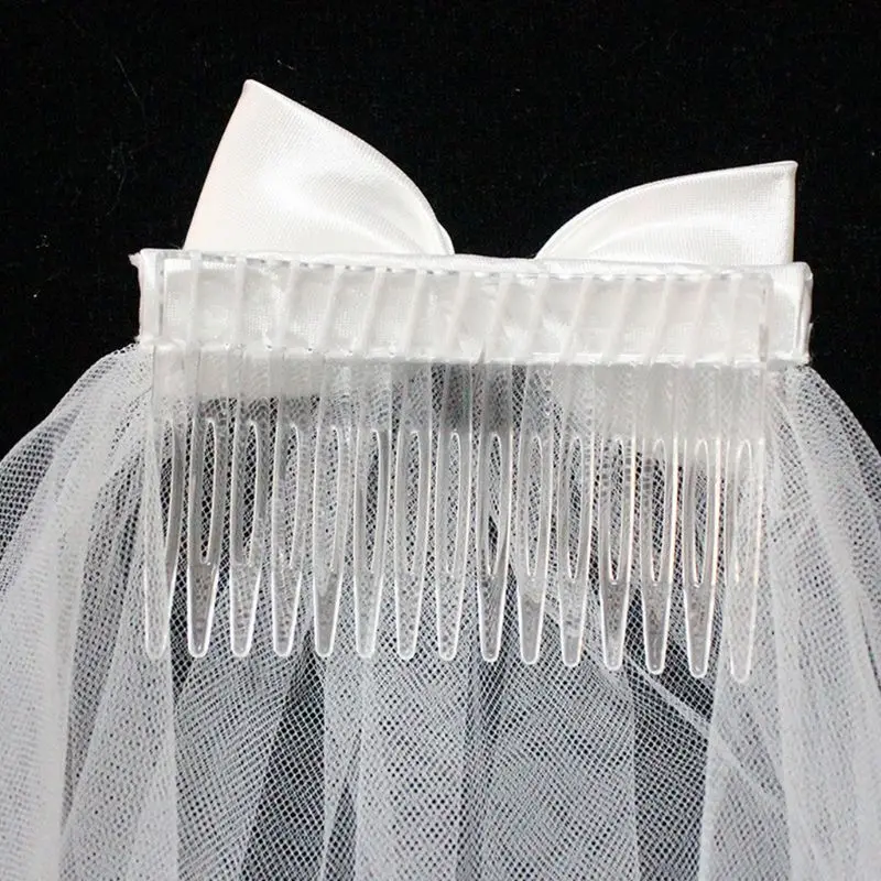 

Korean Women 1 Tier Short Tulle Wedding Veil Curved Trim Faux Pearl Beaded Satin Bowknot Bridal Headdress with Comb