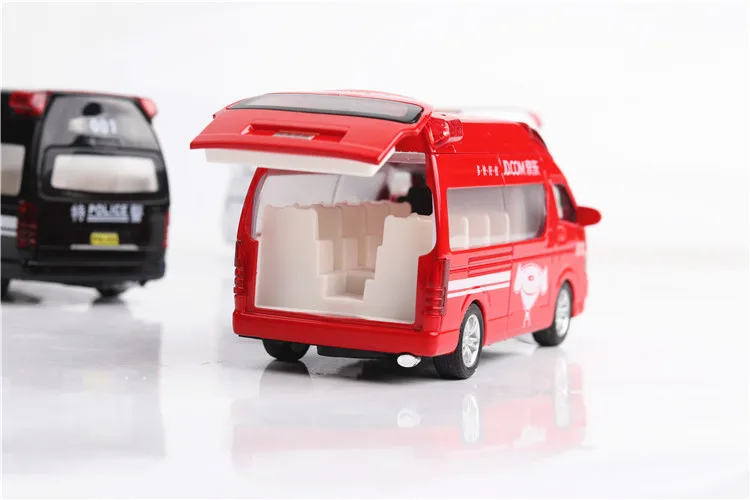 

1:36 Scale Pickup Truck Model Mini Smart Pull Back Alloy Car Acousto-optic Simulation Vehicles Boy Diecast Metal Auto Toys
