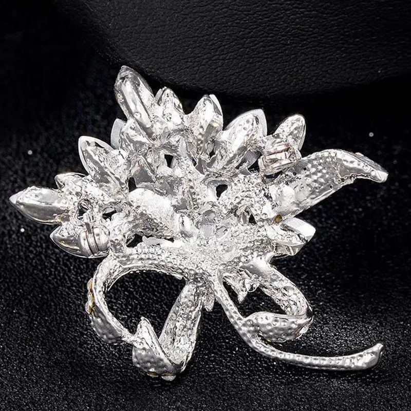Brooch pin Woman's elegant flower shape and blue crystal rhinestone jewelry Fancy corsage brooch Decoration for clothes | Украшения и