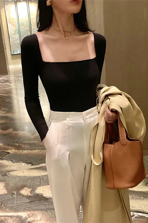 

Black bottoming shirt women's autumn and winter collarbone design sense knitted square collar sexy slim fit inner sweater top