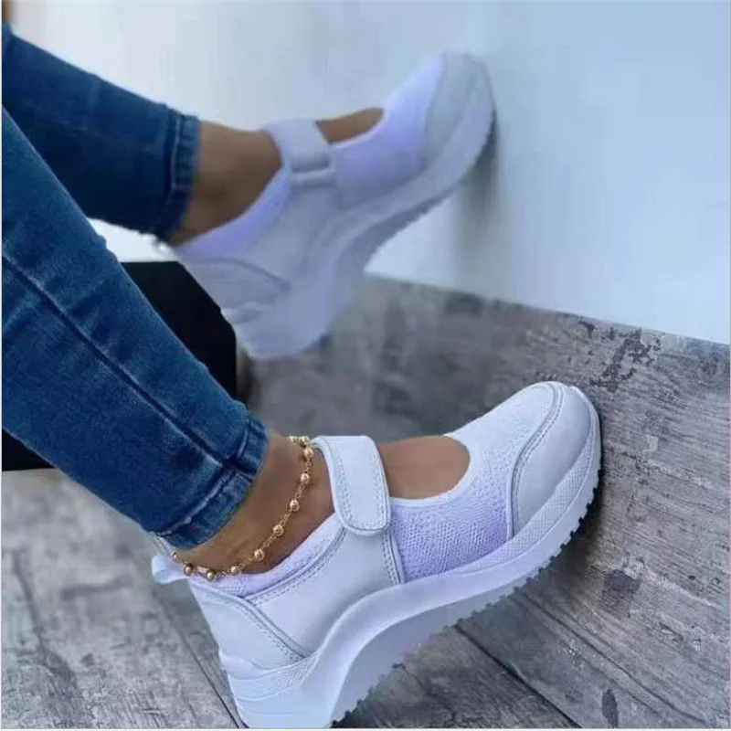Large Women Fashion Vulcanized Sneakers Platform Solid Color Flats Ladies Shoes Casual Breathable Wedges Ladies Walking Sneakers