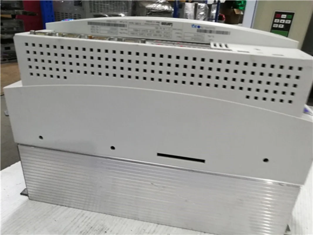 Lenze EVS9326-EI 9300 сервопривод EVS9326EI используется в хорошем состоянии | Инструменты