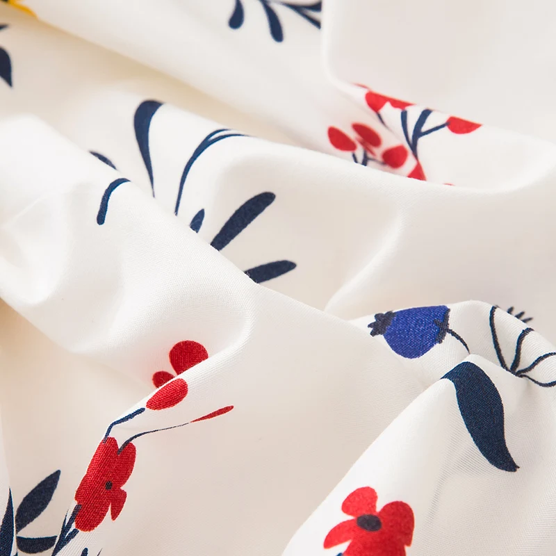 

Poly 4 Pieces Bedding Set 1 Duvet Cover,2 Pillow Shams And 1 Bed Sheet Queen ,King ,Twin ,Full Size