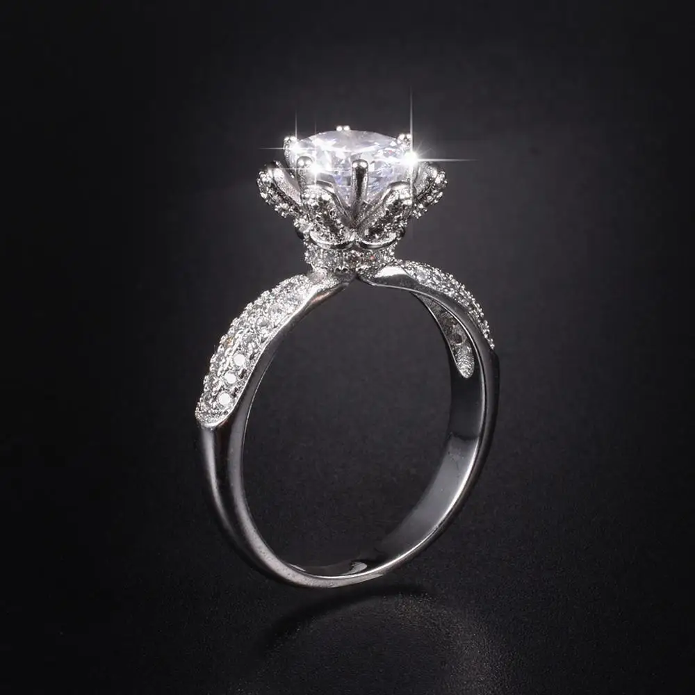 Женское кольцо из серебра 100% пробы с искусственным бриллиантом | Украшения и