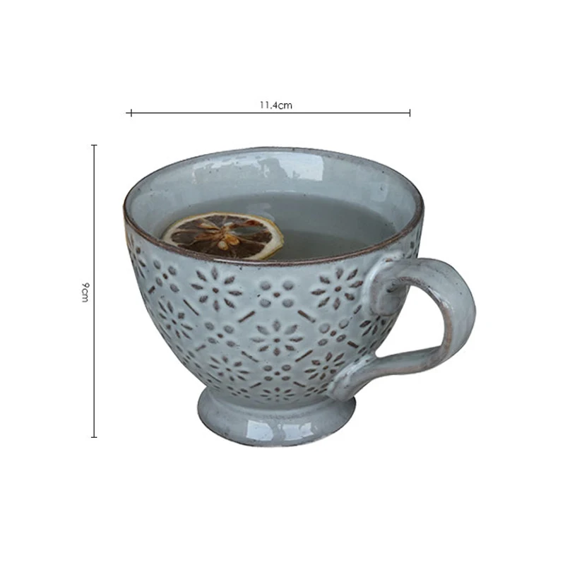 Керамическая кружка простая индивидуальная рельефная однотонная большая