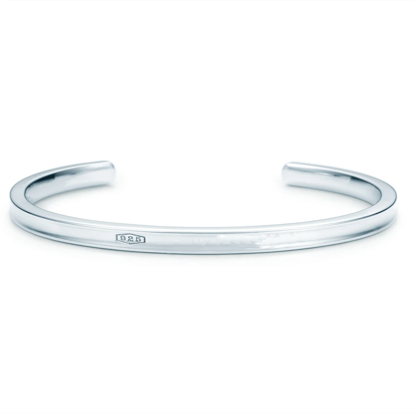 

Classic debt type bangle bracelet of silver