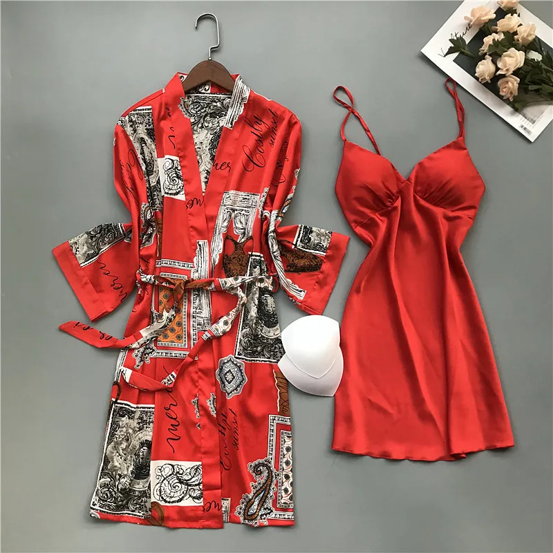 

2021 New 2PCS Women Sleepwear Faux Silk Robe Set Sexy Nightwear Kimono Gown Silky Bathrobe With Print Bridal Wedding Gift