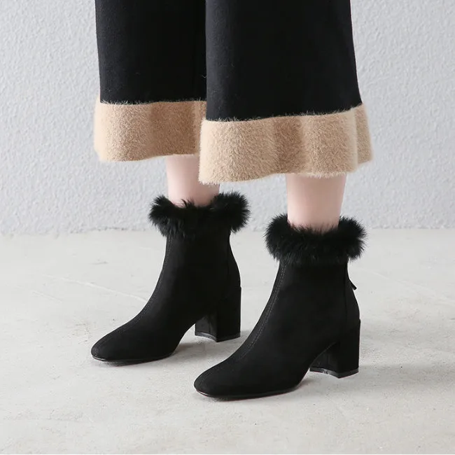 

True Rabbit Hair 2020 Winter New Coarse-heeled Boots Korean version Internet Red short women plus cashmere cotton boots