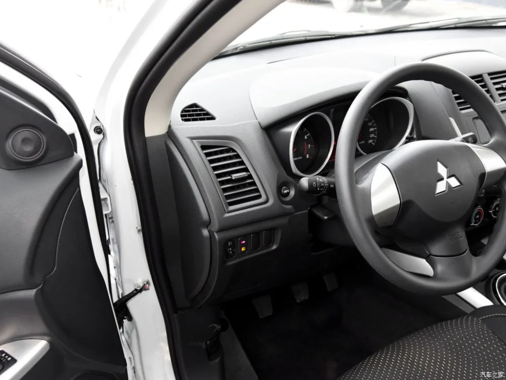 Задний бампер центральный отражатель противотумансветильник фара для Mitsubishi ASX