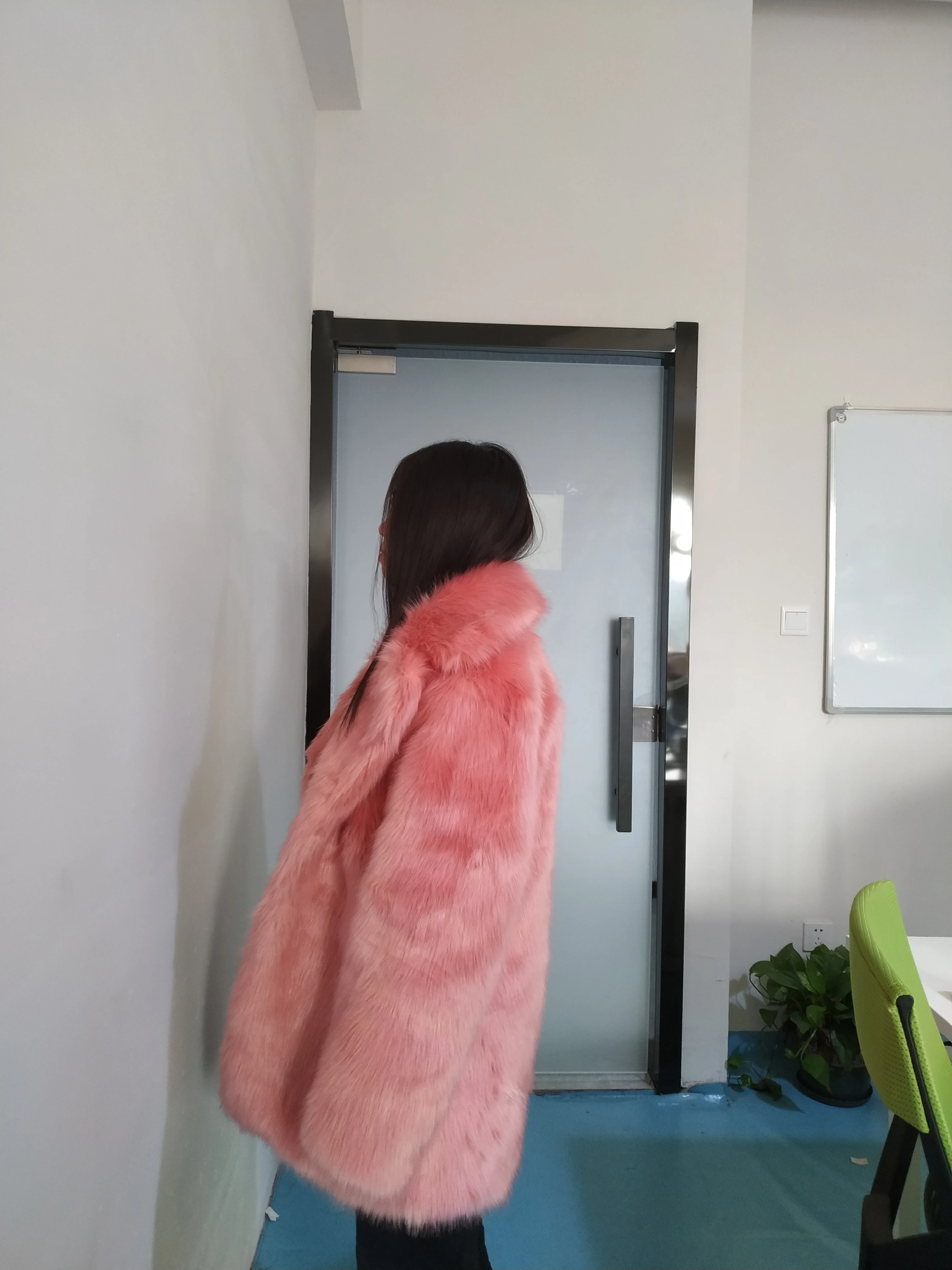 CP длинные пальто из искусственного лисьего меха женские модные розовые куртки из искусственного меха женские повседневные закрытые кнопки женское меховое пальто женские CP76