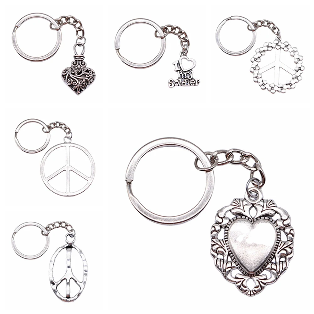 

1 Piece Handmade Car Keychain Gift Keychains 35x35mm Carved Heart Charms Keychain For Key