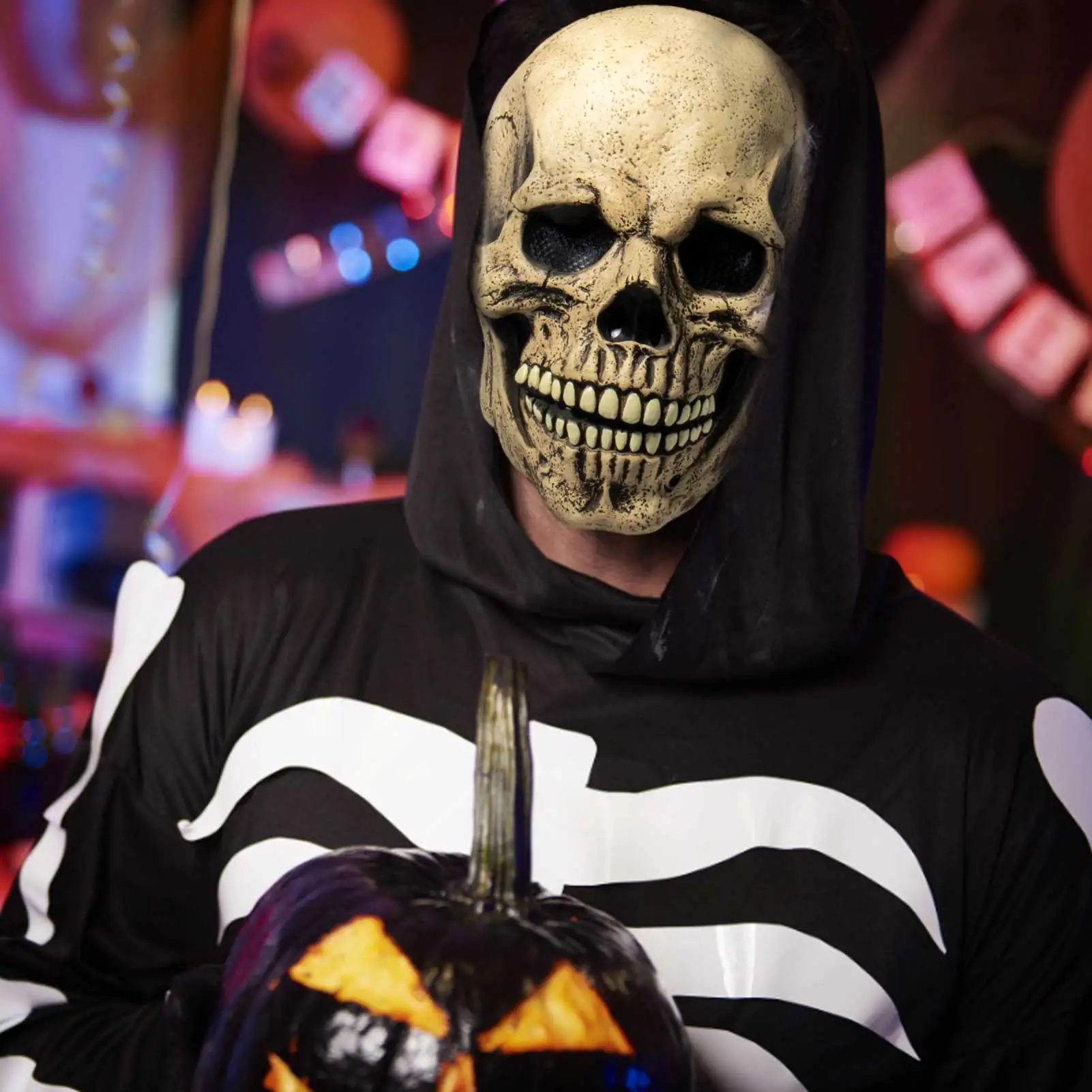 

Movable Jaw Full Head Skull Mask Halloween Decoration Horror Helmet Scary Mask Masquerade Holiday Party Decoration 2021 Gift