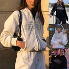 Женская куртка с капюшоном свитер с круглым вырезом и застежка-молния с плавным ходом, буквы, стразы украшения комплект весенней одежды