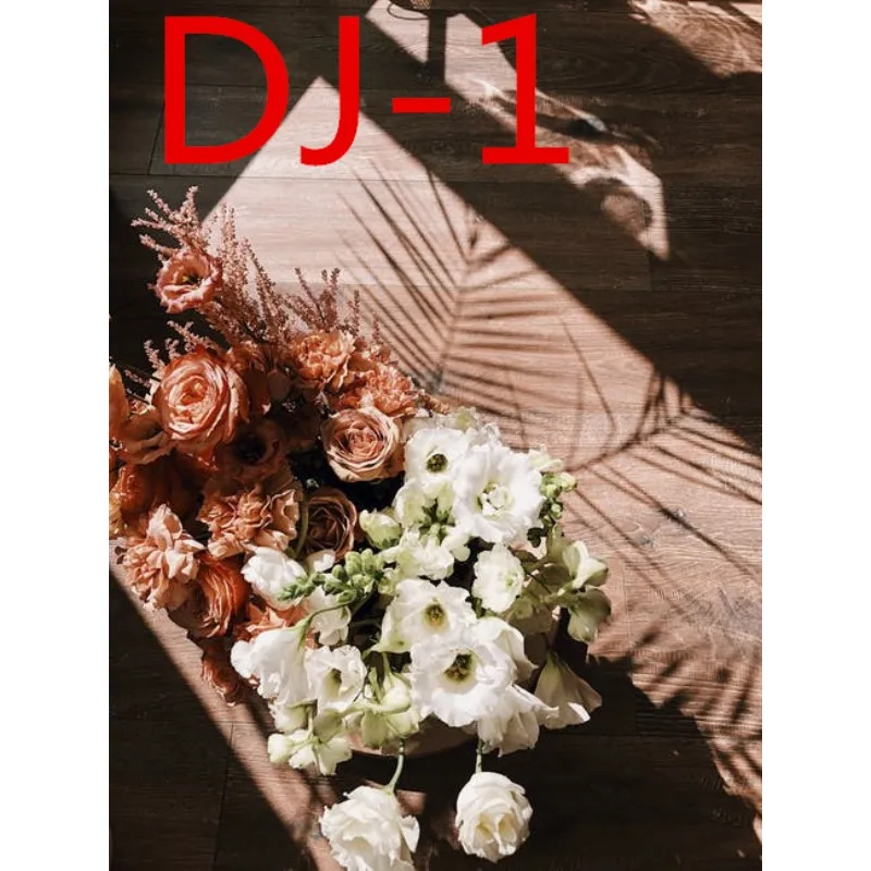 

Weddings and important occasions / Wedding accessories / Bridal bouquets DJ