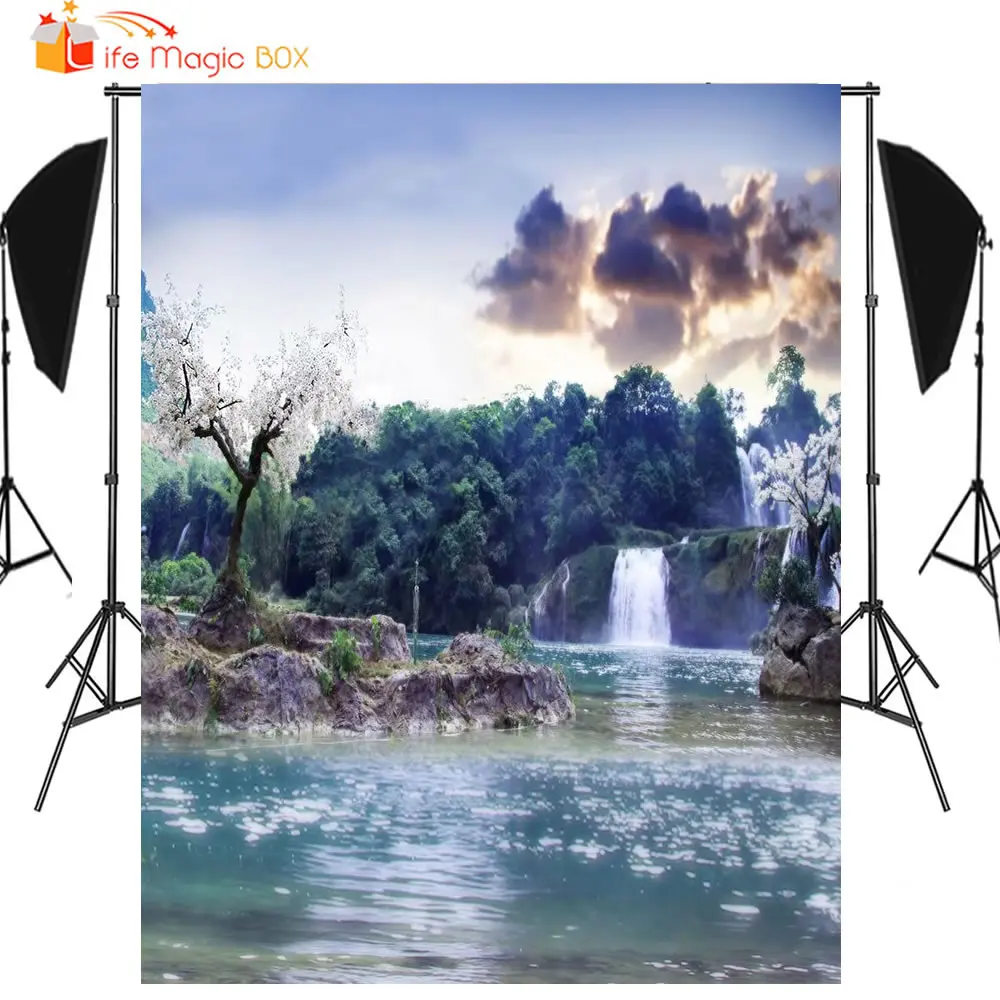 LIFE MAGIC BOX Фотофон виниловое озеро с водопадом Алиса в стране чудес Вечеринка