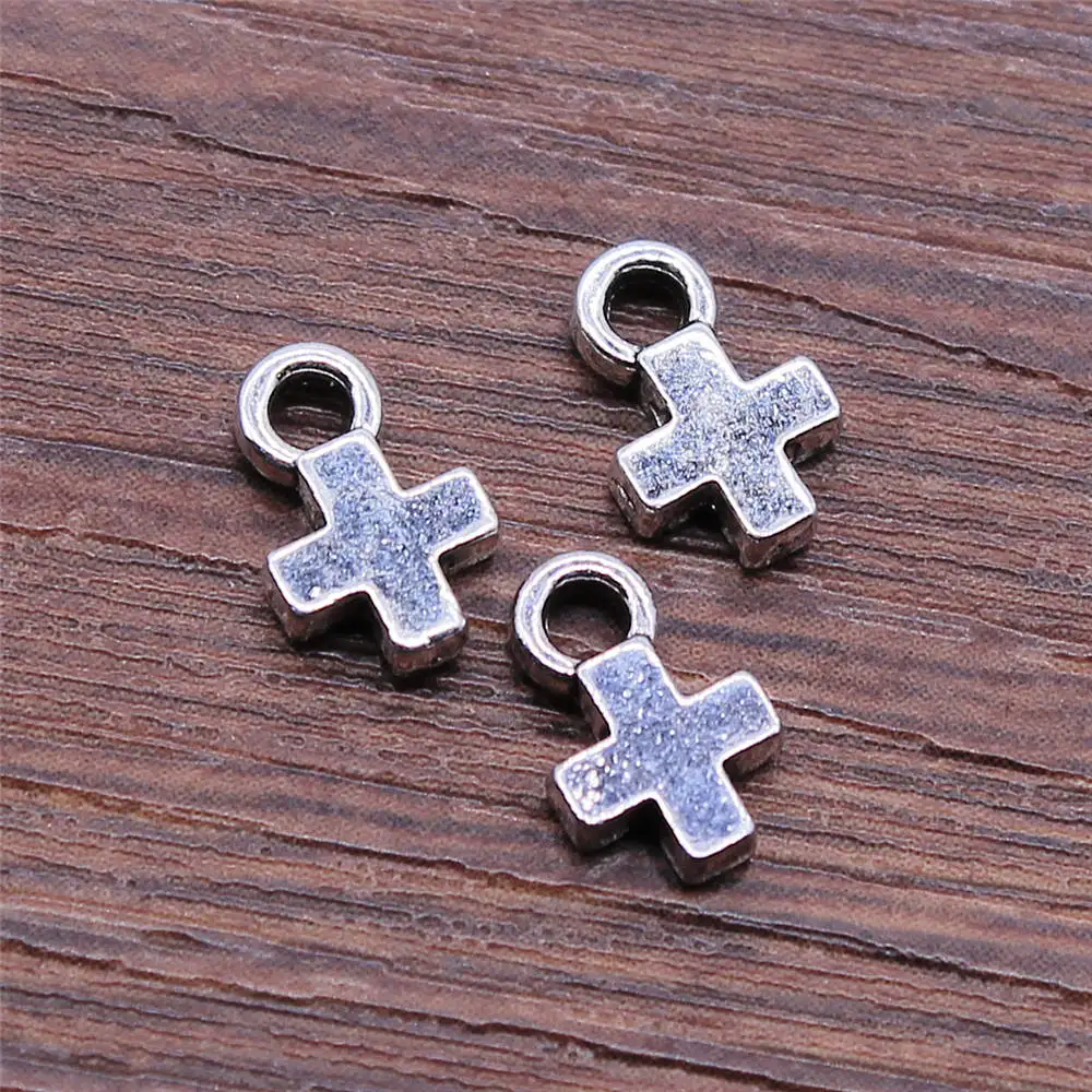 Крест мини. Крестик подвеска с кожей в авто. Сербский православный крест. Мини креста. Подвеска с мини крестиком.