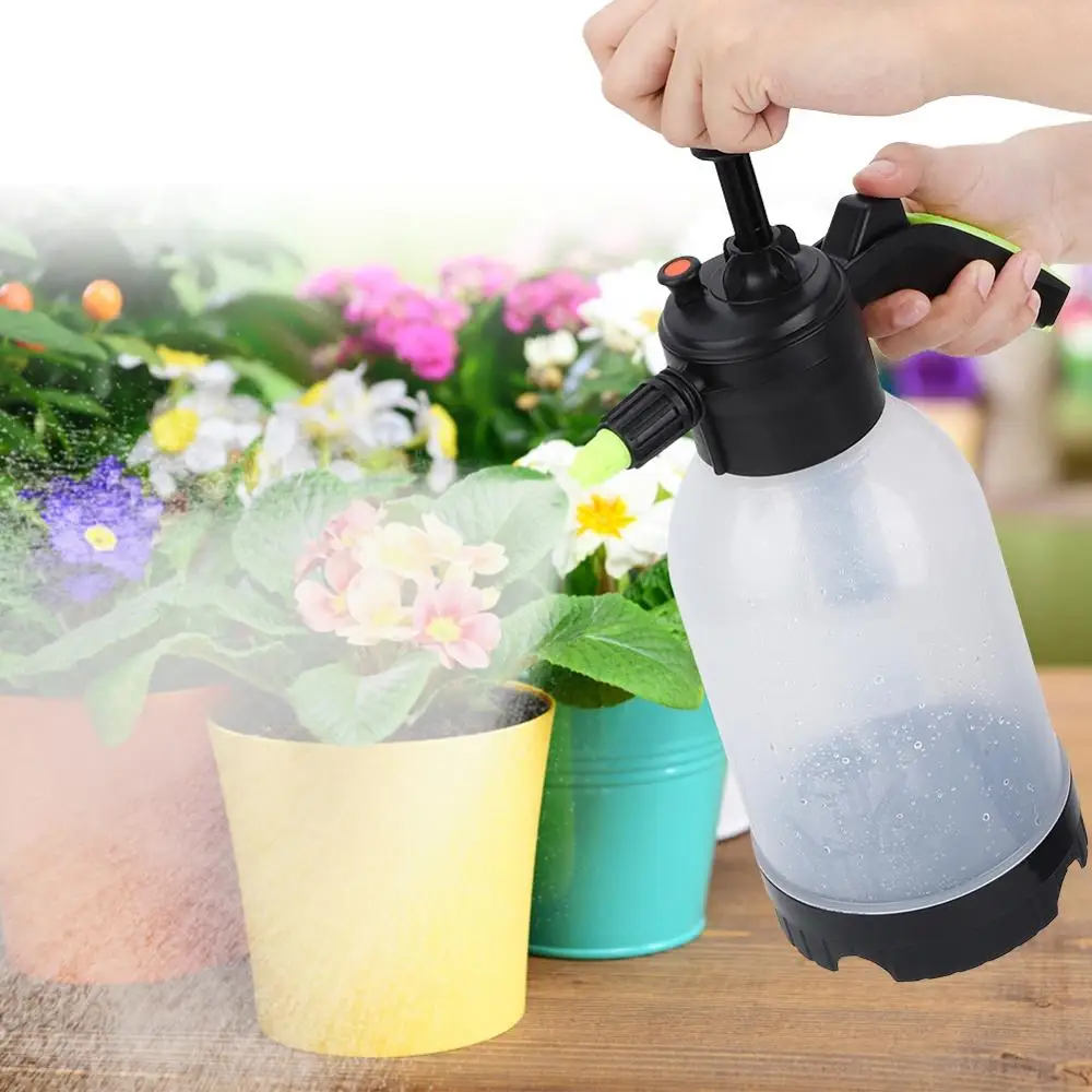 

Lightweight Gardening Tools Hand-held Pressure Sprayer White Push-type Watering Can Pressurized Household Bottle