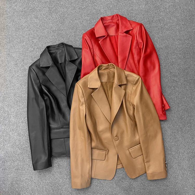 

Женское демисезонное пальто из натуральной кожи, C198