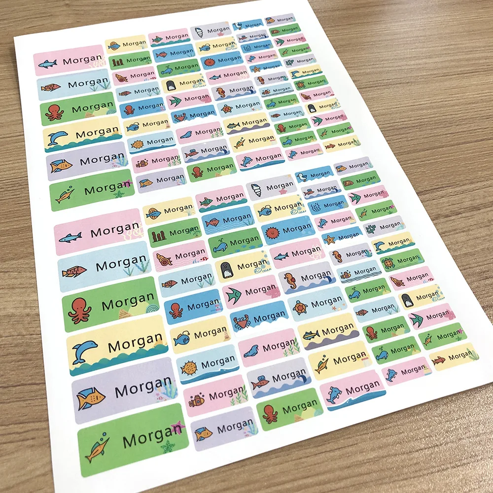 Наклейка с именем мальчика и девочки