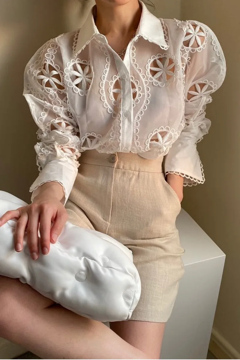 

Korean 2021 Women Summer Fashion Chic Sexy Hollow Out Solid Lo Blouses Vintage Turn-down Collar Petal Sleeve Lightweight Shirt