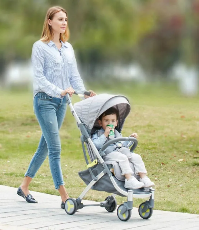 Детская коляска трансформер Bebehoo Start Lightweight Four wheeled Stroller Green Вес (g) 6400 несколько