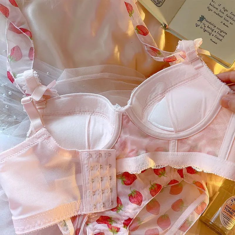 Girl Sweet Strawberry Japanese Underwear Hanging Neck Large Size Collection Nipple Small Breast Gathering Ribbon Bra Panties Set