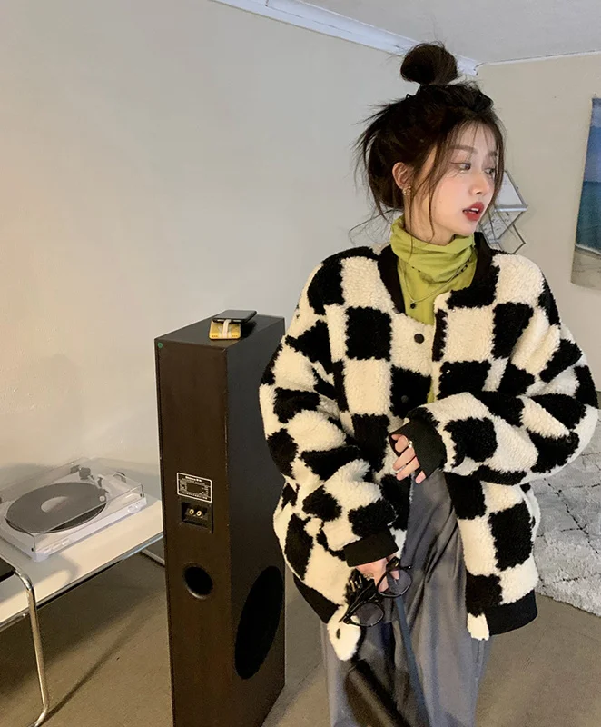 Черно-белое Шахматное пальто из овечьей шерсти женское осенне-зимнее свободное