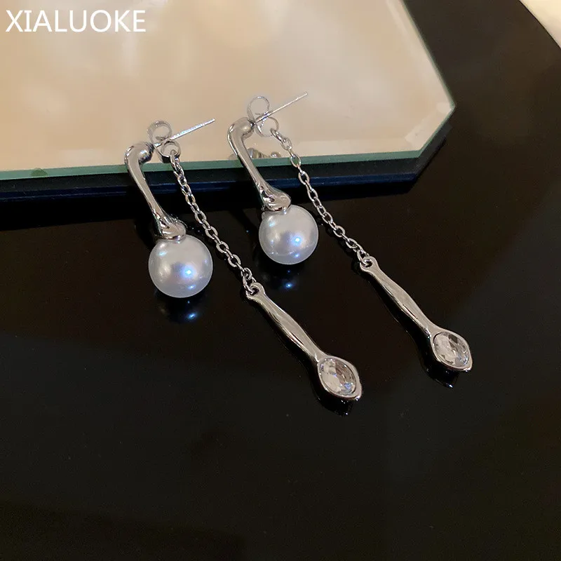 

XIALUOKE Metal Mosaic Crystal Pearl Pendant Tassel Earrings For Women Unique Design Personality Drop Earrings Fashion Jewelry