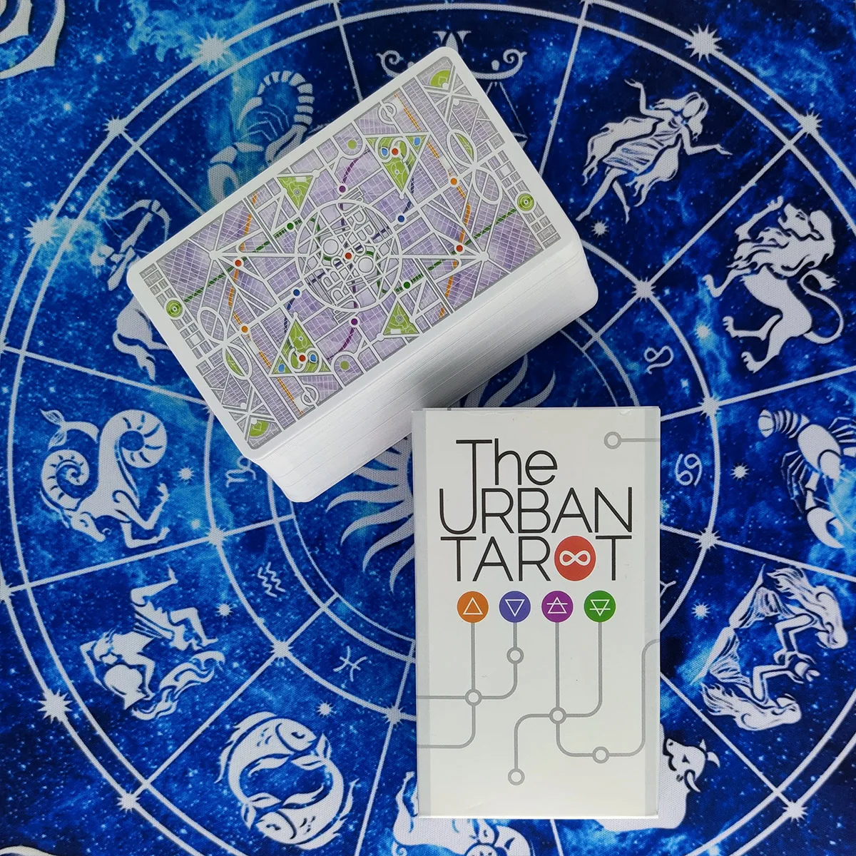 Новые карты городского Таро и палуба для гадания в PDF-руководстве