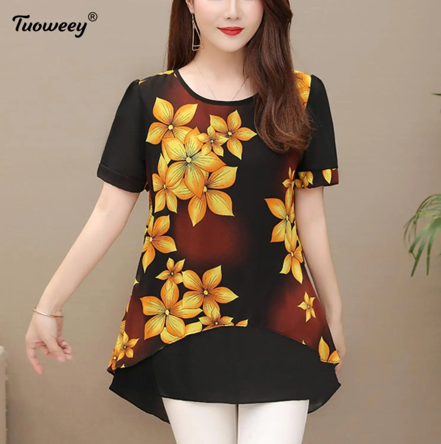 

2021 New plus size 5XL tops Women's Summer style Chiffon Shirt Fashion Floral Loose Blouse Round neck Short-sleeved Shirt Female