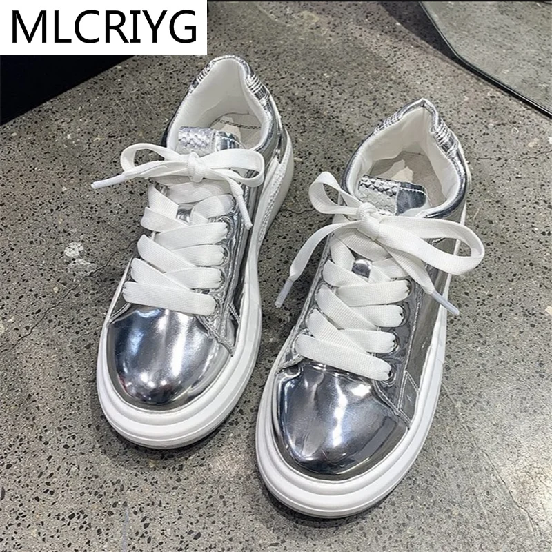 

2021 New Autumn Women's Flat Shoes Fashion Silver Platform Women Casual Shoes Lace-Up PU Leather Comfortable Light Women Shoes