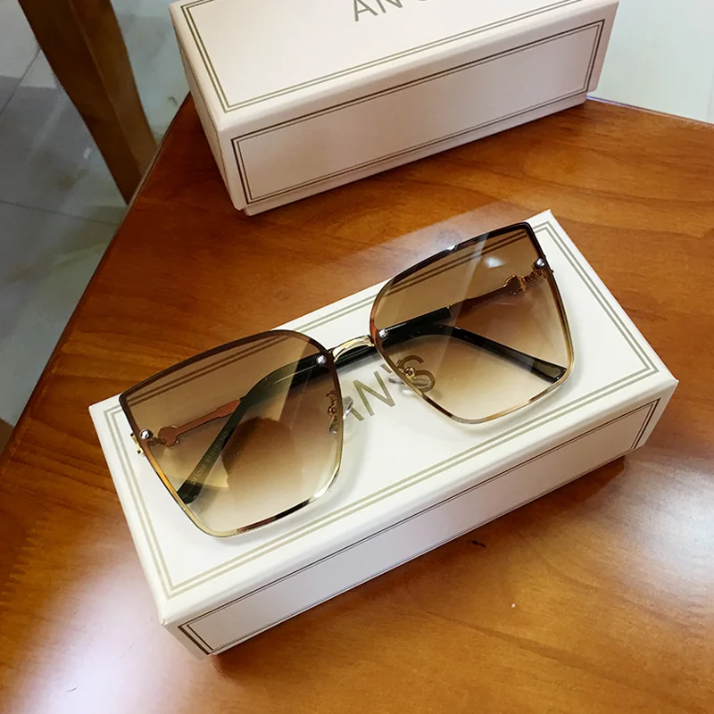 

MS 2019 vintage sunglasses womens sunglasses luxury cat eye sunglasses oversized Female sunglasses