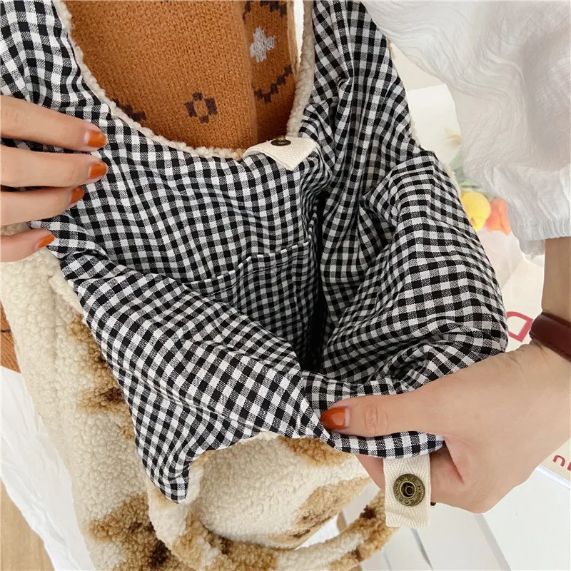 

Autumn Winter Women Lamb Shoulder Tote Bags Dual-Use Fluffy Fur Cute Bear Handbags Large Capacity Shopping Bags Girls School Bag