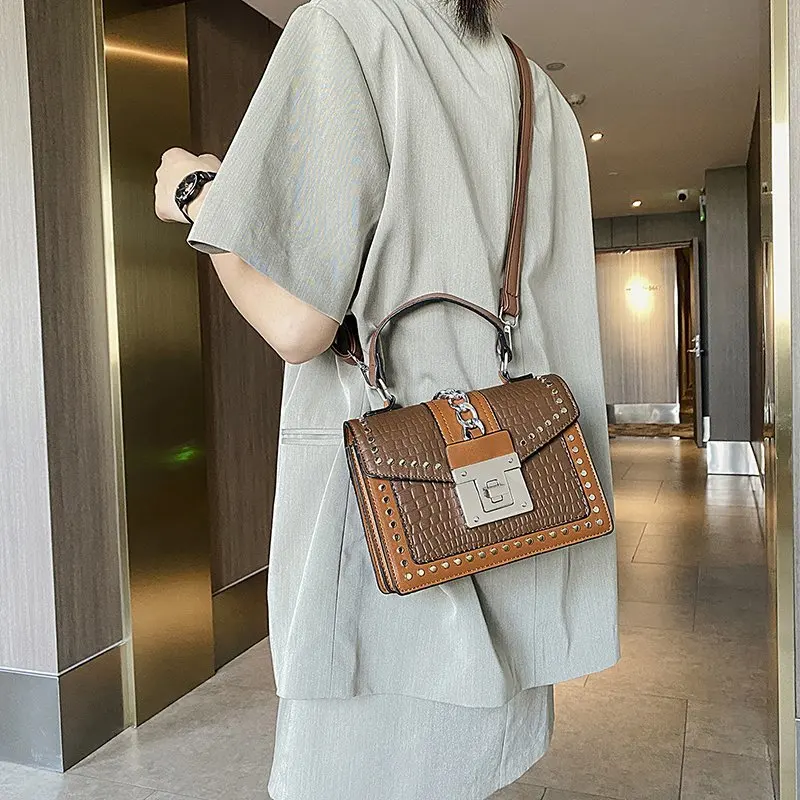 

Handbag Fashion Small Shoulder Bags for Women 2020 PU Leather Crossbody Bag High Quality Ladies Hand Bag Chain Rivet Decoration