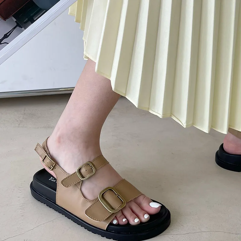 

2021 Sandals Shoes Summer Women Casual Shoes Female Flat With Fashion Ladies Outdoor Buckle Strap Sandals Slides Woman Shoes