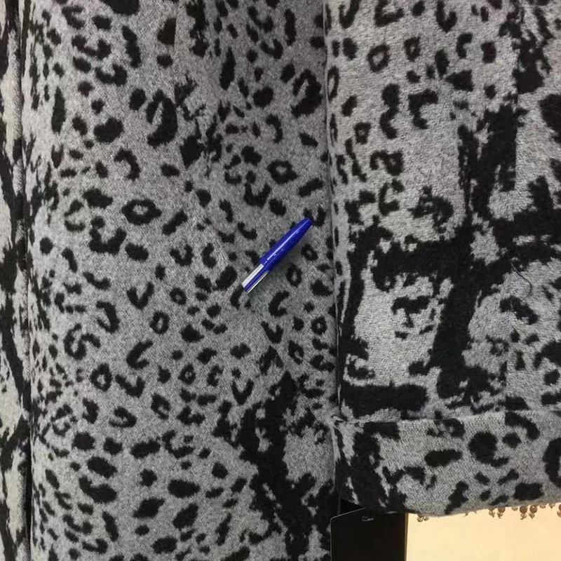 Женское длинное пальто с леопардовым принтом шерстяное длинным рукавом