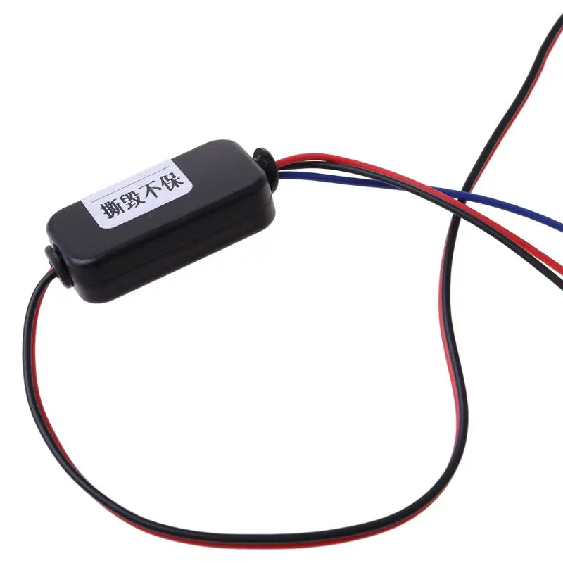 Автомобильный релейный фильтр для парковочной камеры заднего вида RCD330G PLUS Passat |