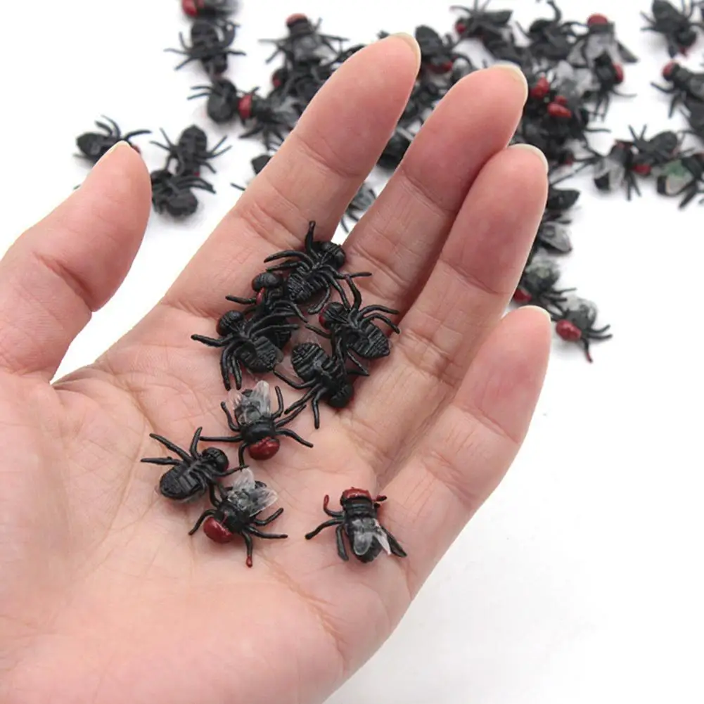 

50Pcs Funny Simulation Insect Realistic Flies Jokes Props Joking Bugs Prank Toys Joke Prank Maker Fun Novelty Simulation Toys