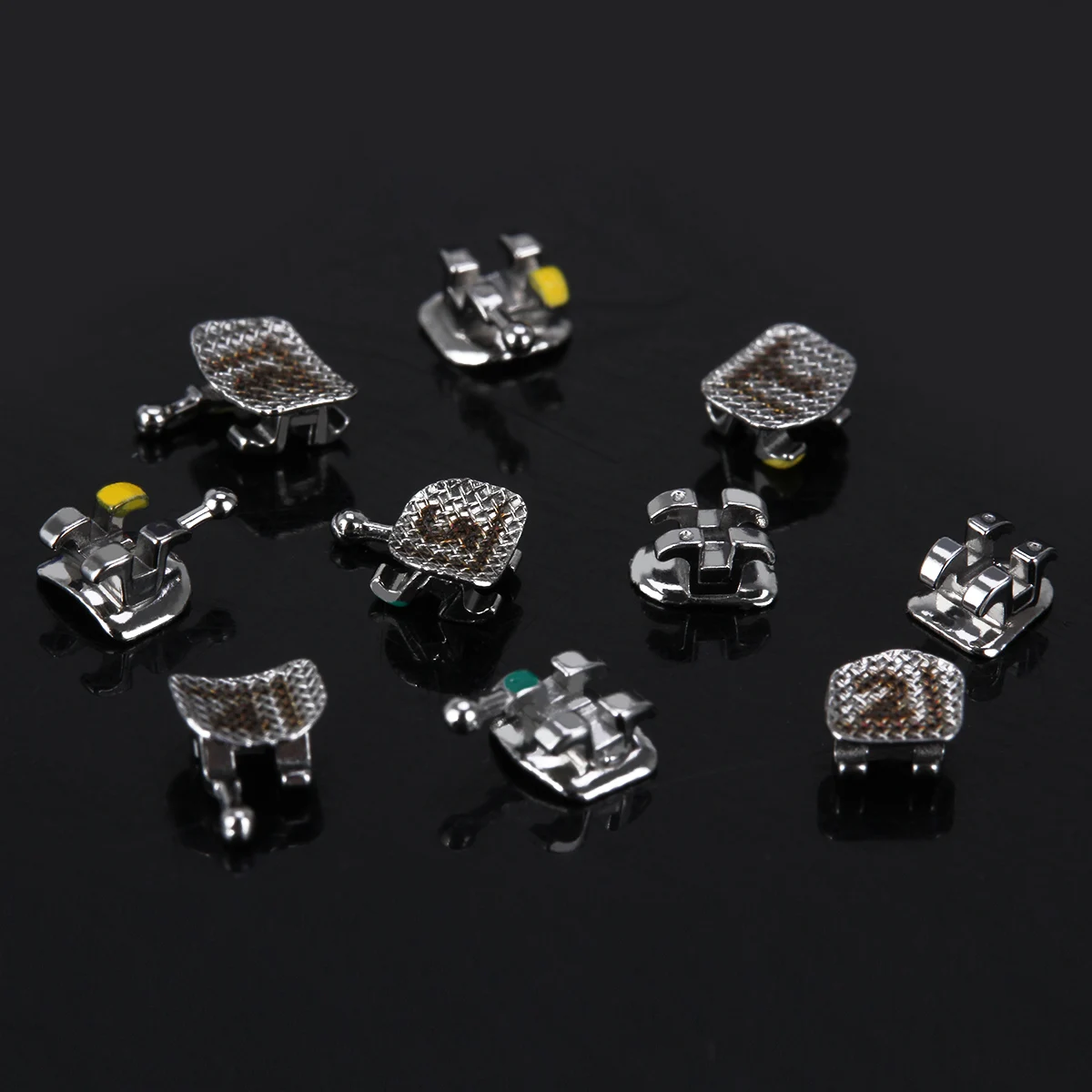 Зубные ортодонтические скобы Azdent Mini MBT.022 3-4-5 крючков грызунки весь процесс литья |