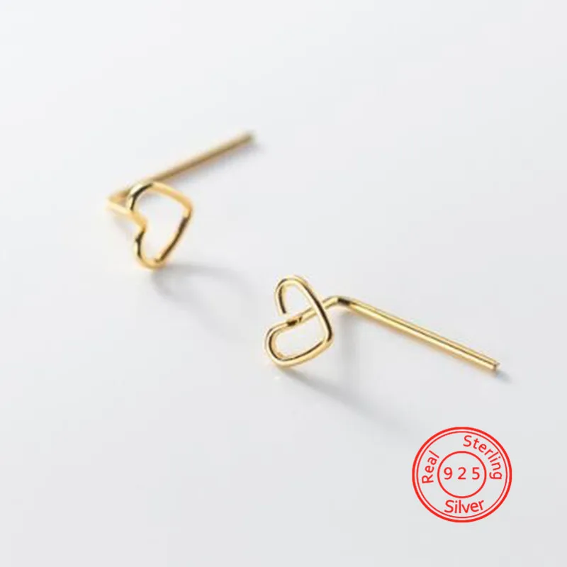 

Женские серьги-гвоздики из серебра 925 пробы, в форме сердца