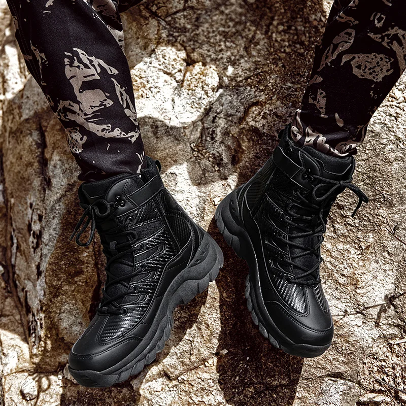 

Large Size Spring New Couple High-top Outdoor Men's Hiking Shoes