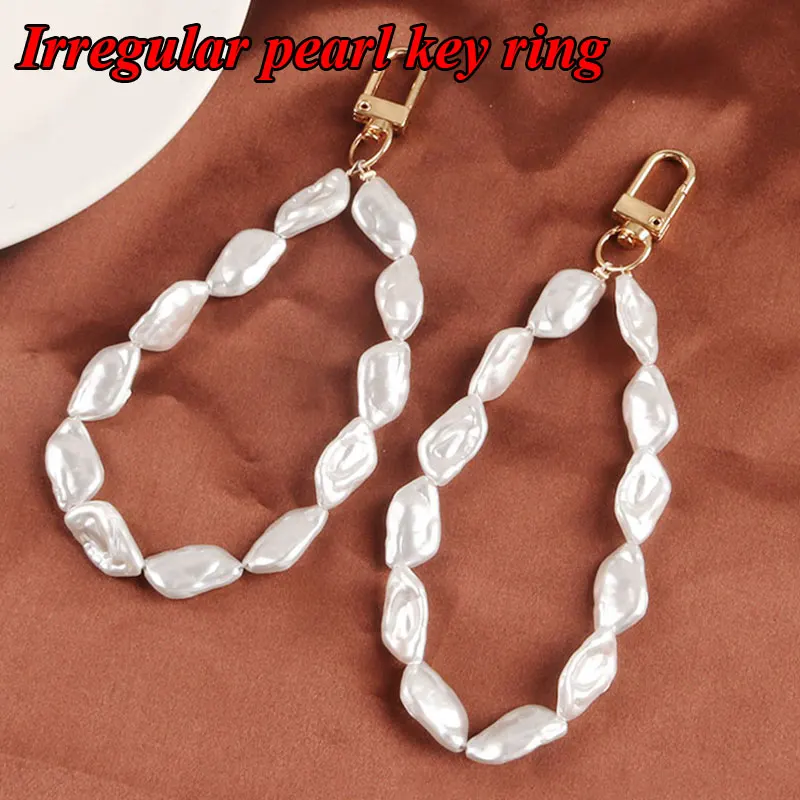 

New Irregular Imitation Pearl Keychain Personalized imitation pearl Chain Car Key Pendant Bag Key Ring Decoration Accessories
