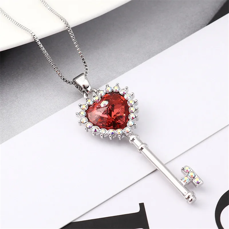 Новинка подвеска в виде ключа форме сердца Ms Betti с кристаллами из австрийского