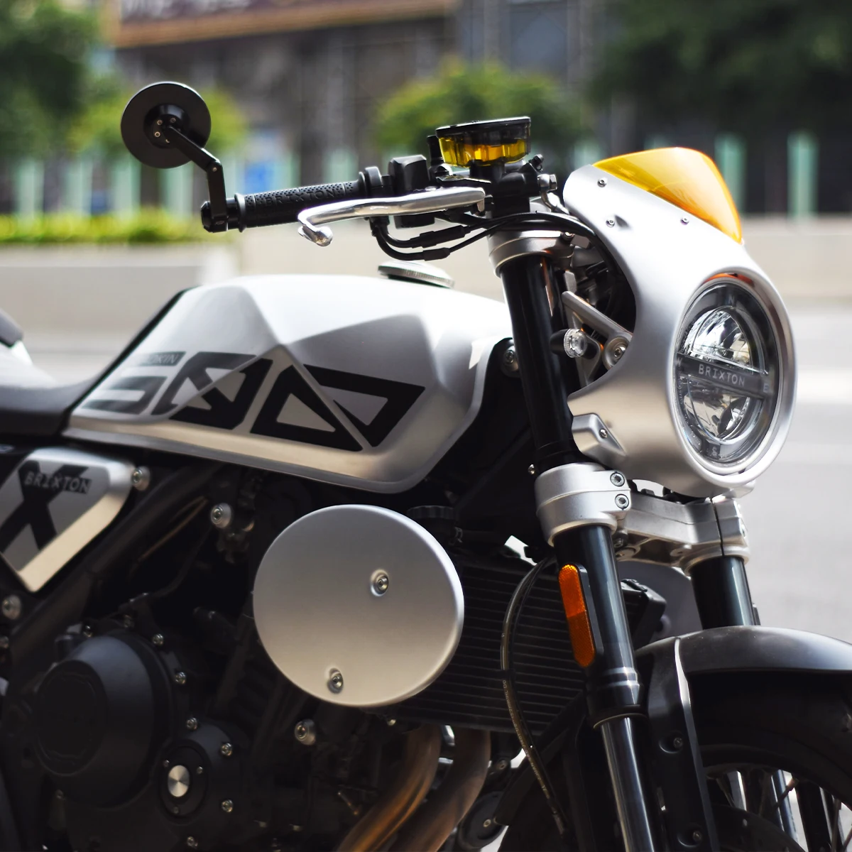 Табличка с номером для мотоцикла кафе гоночного трекера |