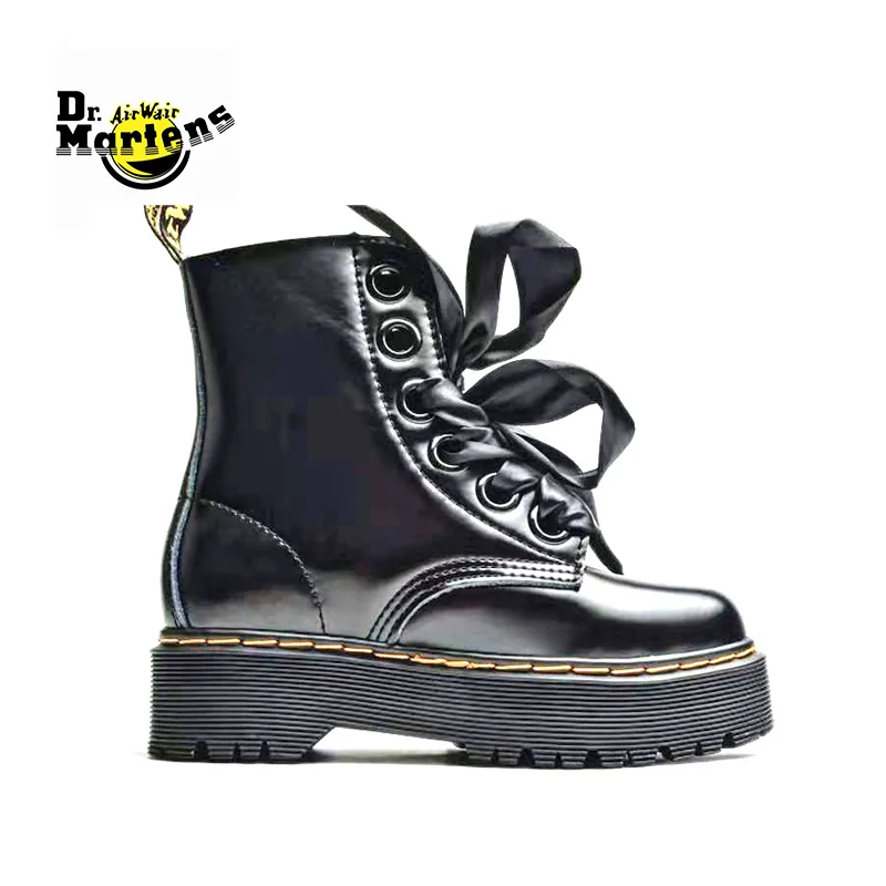 Женские ботинки Dr.Martens на платформе черные повседневные из натуральной кожи