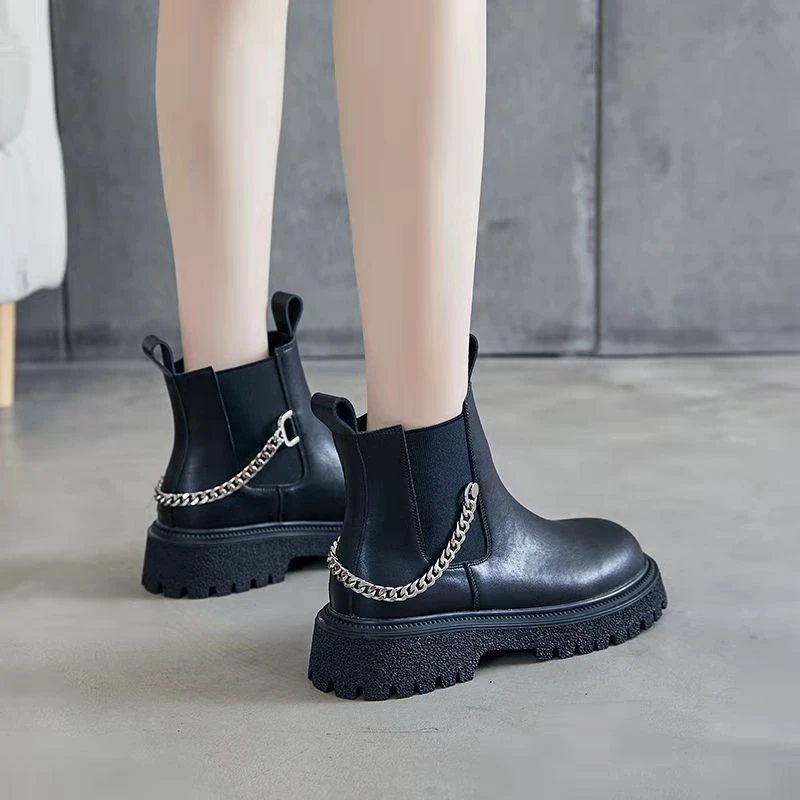 

Women Ankle Boots Metal Chain Fashion Design Platform Chunky Low Heels Solid Casual Non-Slip Comfort Females Shoes 2021 Winter