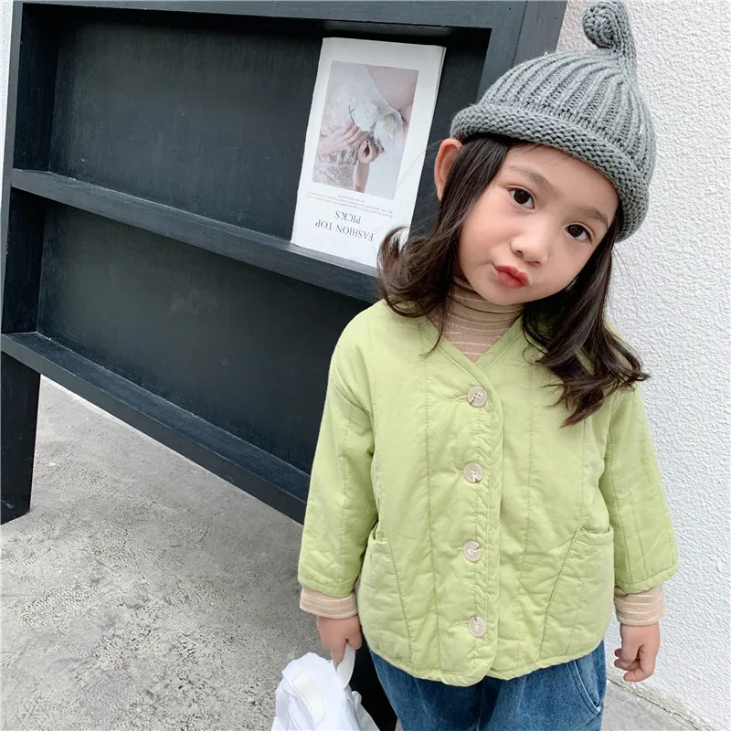 Куртка детская зимняя однобортная с круглым вырезом и длинным рукавом на возраст