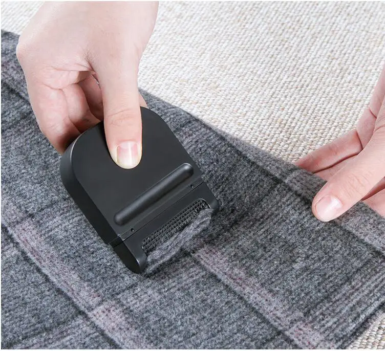 Машинка для удаления катышков 6 4*2*8 см 3 цвета|Липкие ролики и щетки| |